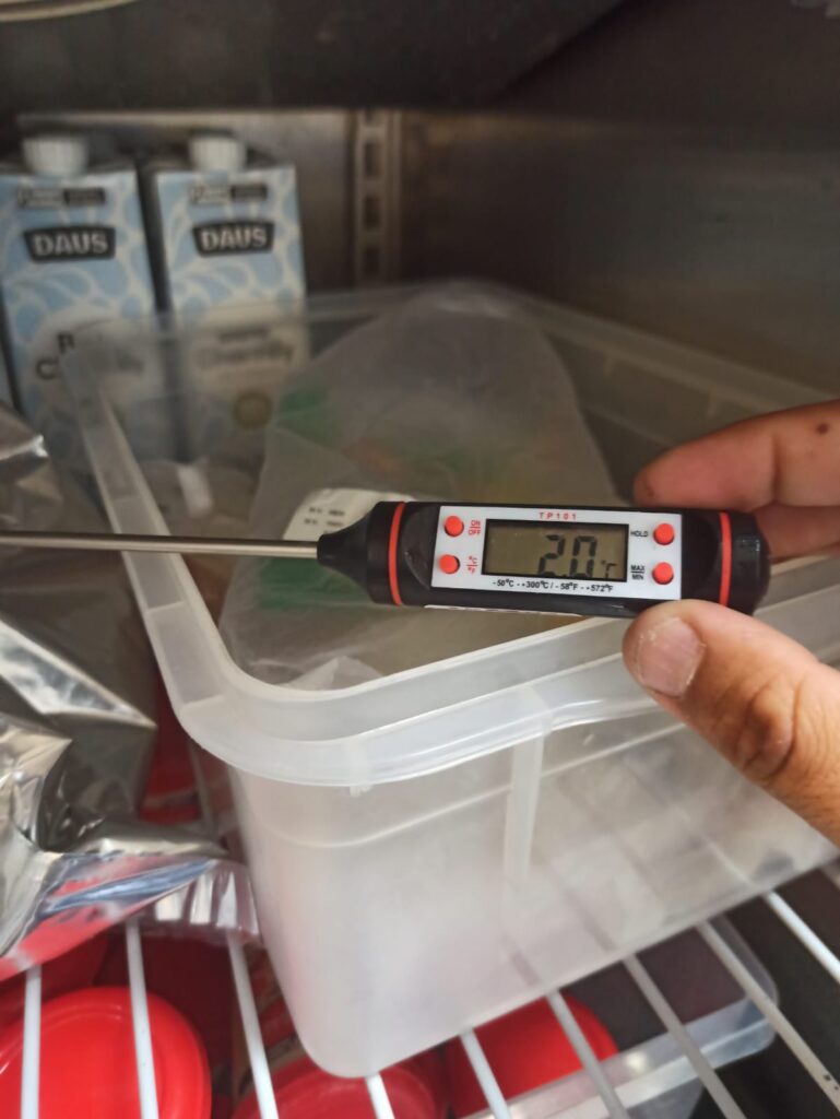 manutenção de câmara de resfriados